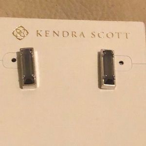Kendra Scott Lady Earrings NWT